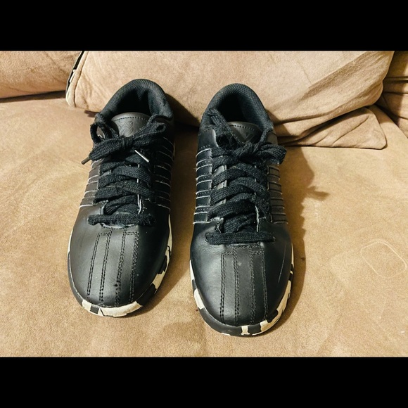 KSwiss - Picture 3 of 5